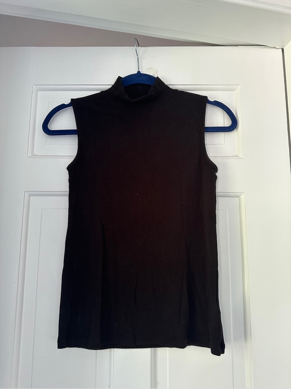 Rachel Zoe Black Sleeveless Minimalist Summer Business Turtleneck in Size Small